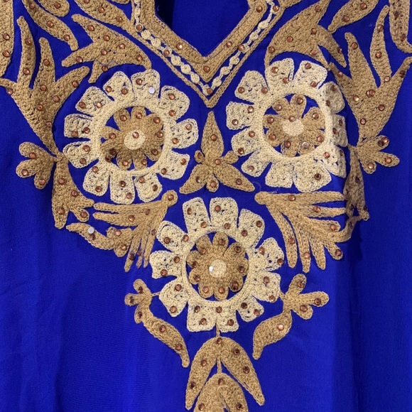 Royal blue Kaftan, purchased in Dubai - Picture 4 of 6